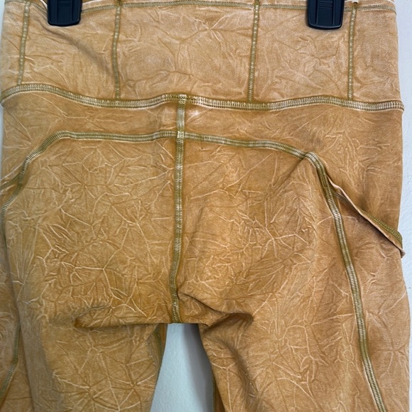 Lululemon Athletica Tan High-Waisted Leggings - Picture 3 of 8